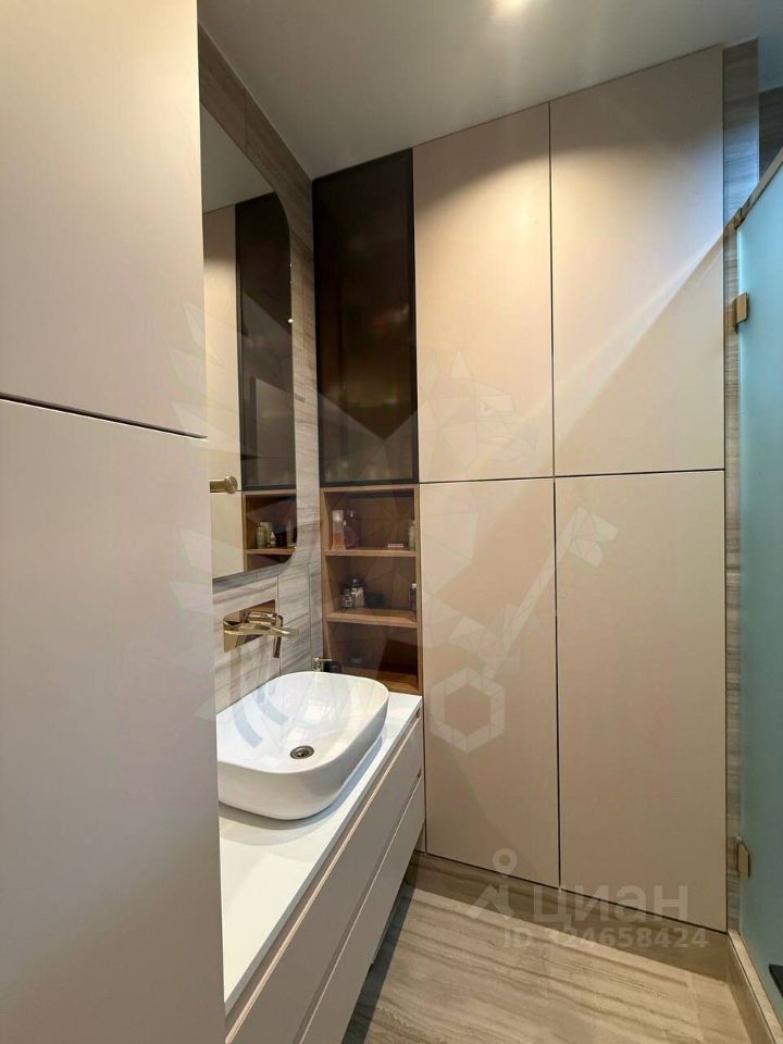 Продажа 3-комн квартиры на вторичном рынке улица 1-я Машиностроения, 7