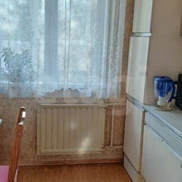 Продажа 2-комн квартиры на вторичном рынке проспект Королёва,  д. 44 к1