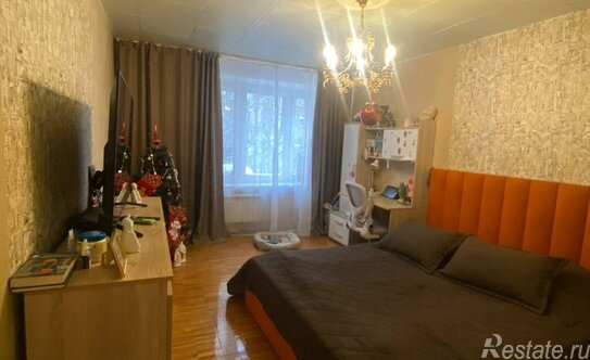 Продажа 2-комн квартиры на вторичном рынке улица Генерала Тюленева,  д. 15