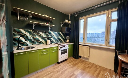 Продажа 1-комн квартиры на вторичном рынке Маршала Казакова ул,  д. 28,  к. 1