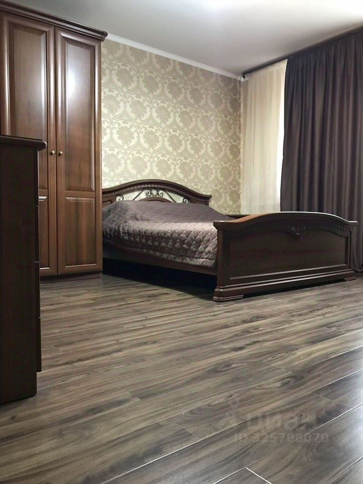 Продажа 3-комн квартиры на вторичном рынке Октябрьский пгт,  д. 1