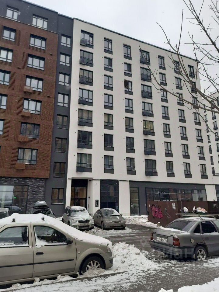 Продажа 2-комн квартиры на вторичном рынке улица Шкапина, 15