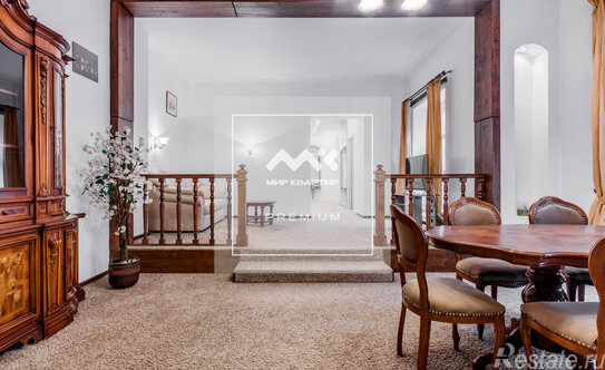 Аренда 3-комн квартиры на вторичном рынке Морская Б. ул,  д. 34