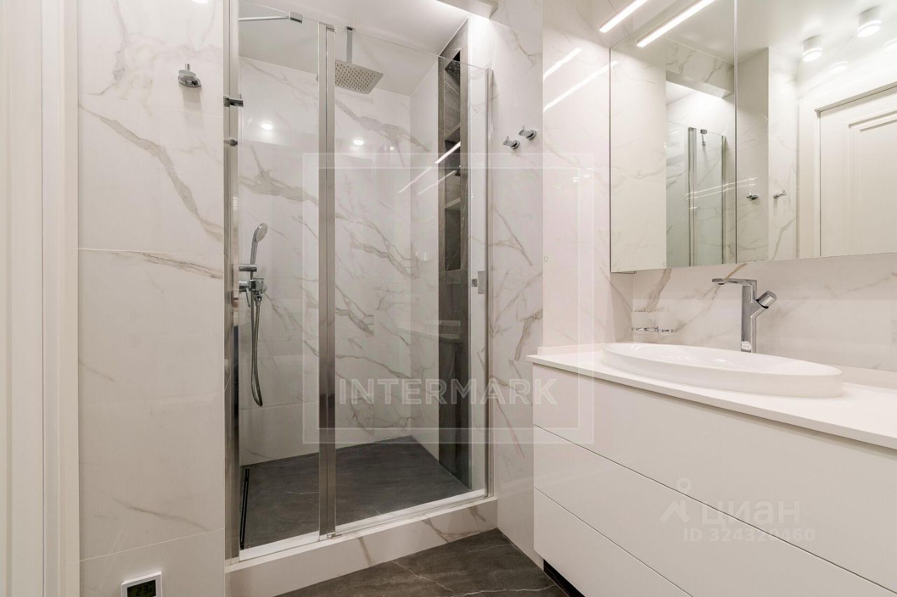 Аренда 4-комн квартиры на вторичном рынке Большой Патриарший переулок, 8С1