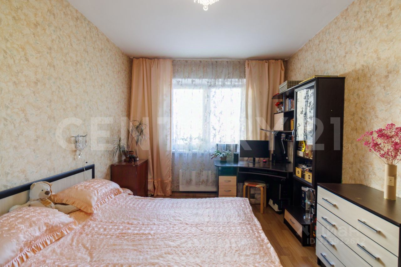 Продажа 3-комн квартиры на вторичном рынке Ленинский проспект, 57к1