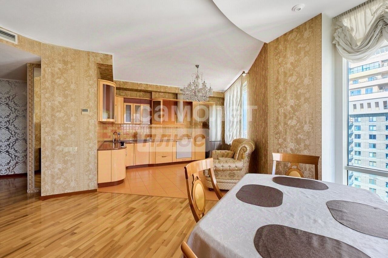 Продажа 3-комн квартиры на вторичном рынке Мосфильмовская улица, 70к1