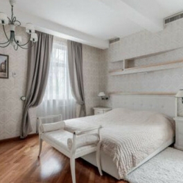 Продажа 4-комн квартиры на вторичном рынке ул Климашкина,  д. 16