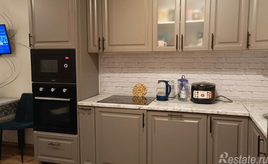 Продажа 2-комн квартиры на вторичном рынке Идрицкая ул,  д. 5 к3