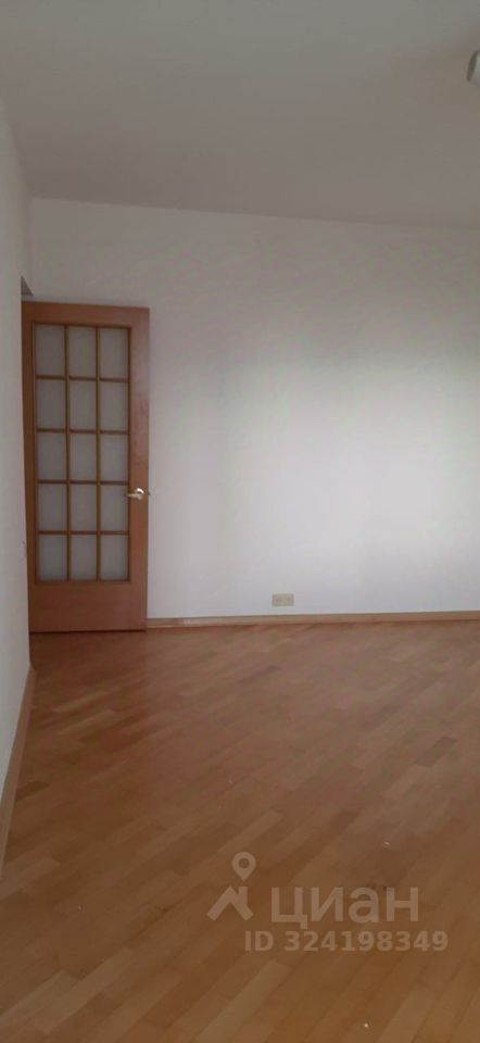 Аренда 3-комн квартиры на вторичном рынке Городецкая улица,  д. 9К2