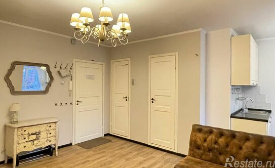 Продажа 2-комн квартиры на вторичном рынке Богатырский пр-кт,  д. 33 к2