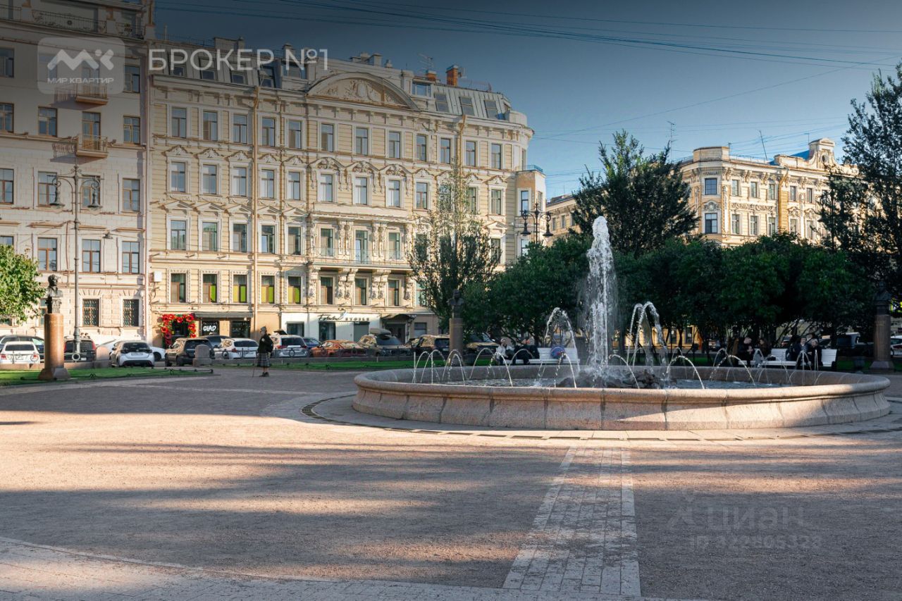 Продажа 3-комн квартиры на вторичном рынке Караванная улица, 16/14