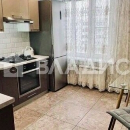 Продажа 2-комн квартиры на вторичном рынке улица Генерала Тюленева,  д. 13