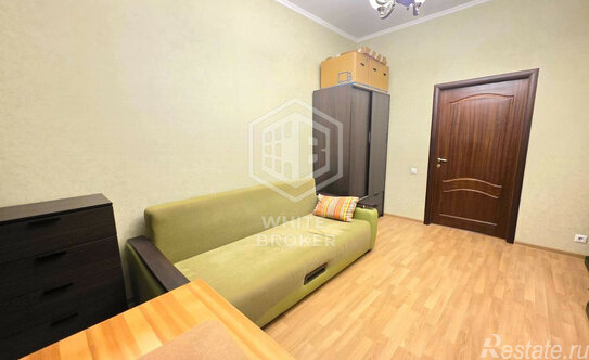 Продажа 4-комн квартиры на вторичном рынке улица Годовикова,  д. 5