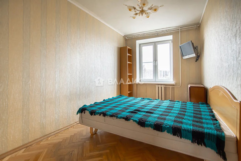 Продажа 3-комн квартиры на вторичном рынке Пархоменко пр-кт.,  д. 22