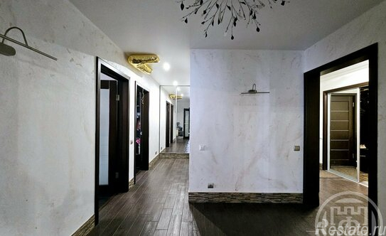 Продажа 3-комн квартиры на вторичном рынке улица Композиторов,  д. 22 к4