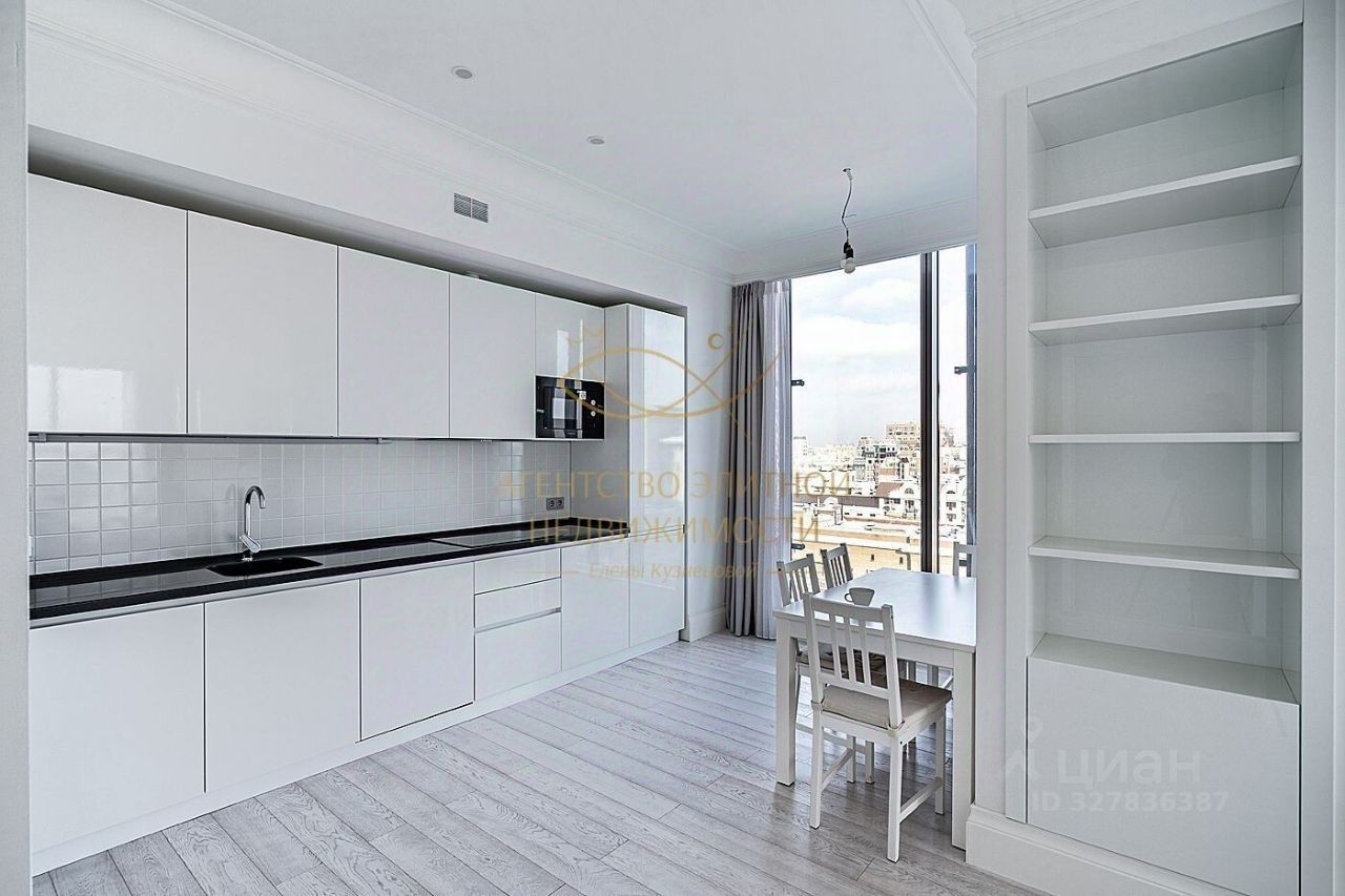 Продажа 2-комн квартиры на вторичном рынке 2-я Брестская улица, 6