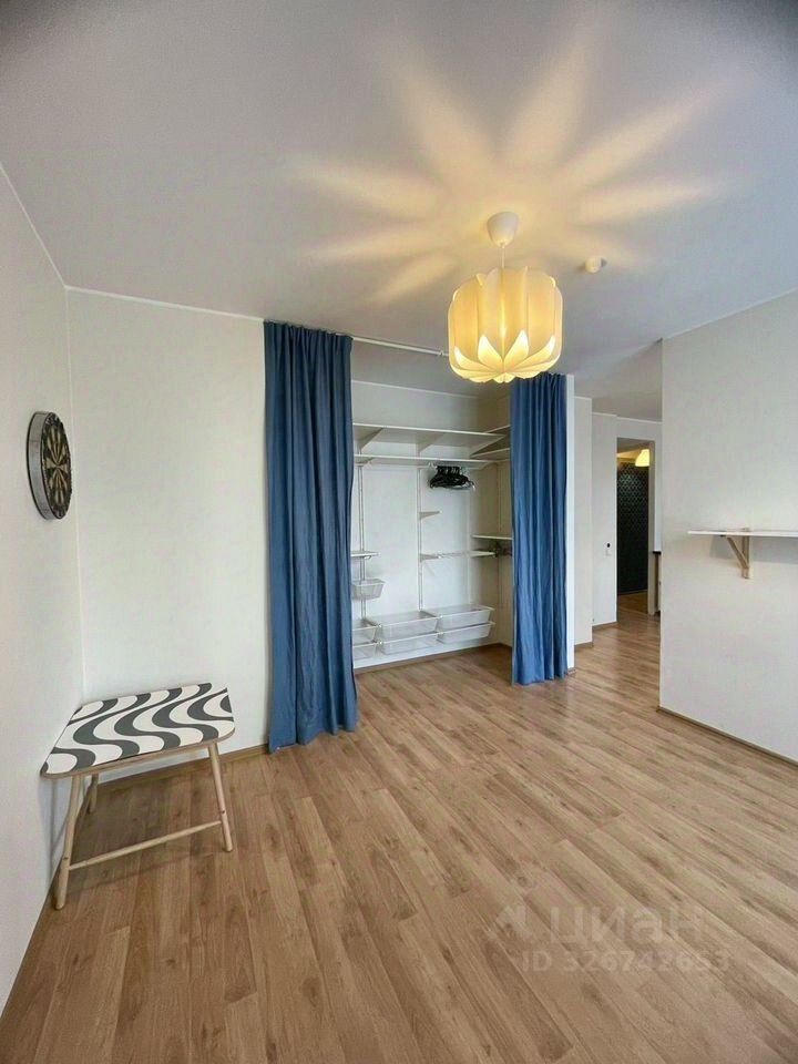 Продажа 3-комн квартиры на вторичном рынке Мурино, площадь Привокзальная, 3к2