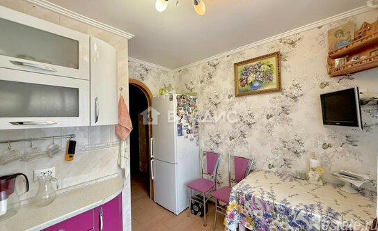 Продажа 1-комн квартиры на вторичном рынке Коробово, ул Взлетная,  д. 3