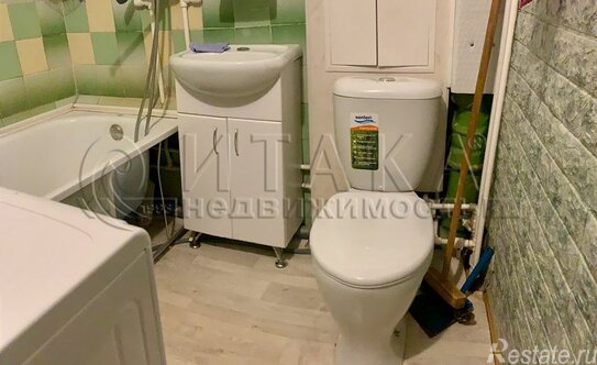 Продажа 1-комн квартиры на вторичном рынке Бокситогорск, ул Металлургов,  д. 3