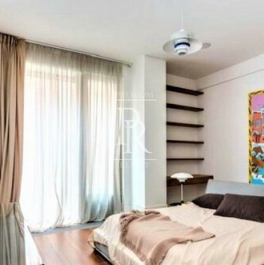 Продажа 4-комн квартиры на вторичном рынке Коробейников пер,  д. 1