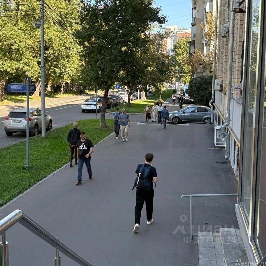 Аренда торгового помещения Багратионовский пр-д,  д. 3