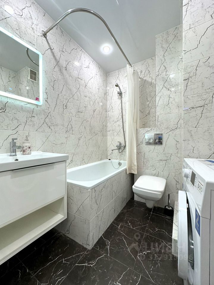 Продажа 1-комн квартиры на вторичном рынке Мурино, улица Графская, 11