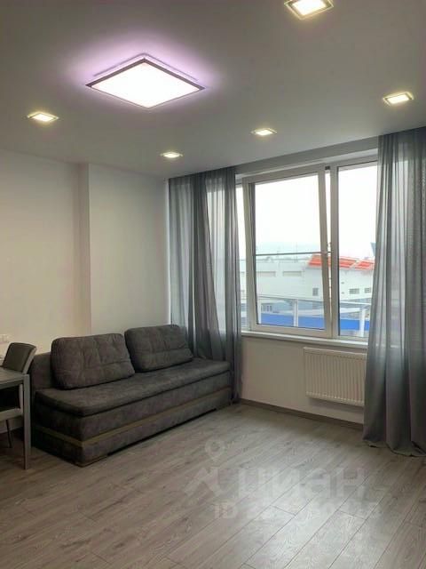 Аренда 2-комн квартиры на вторичном рынке улица Авиаконструктора Сухого, 2к1