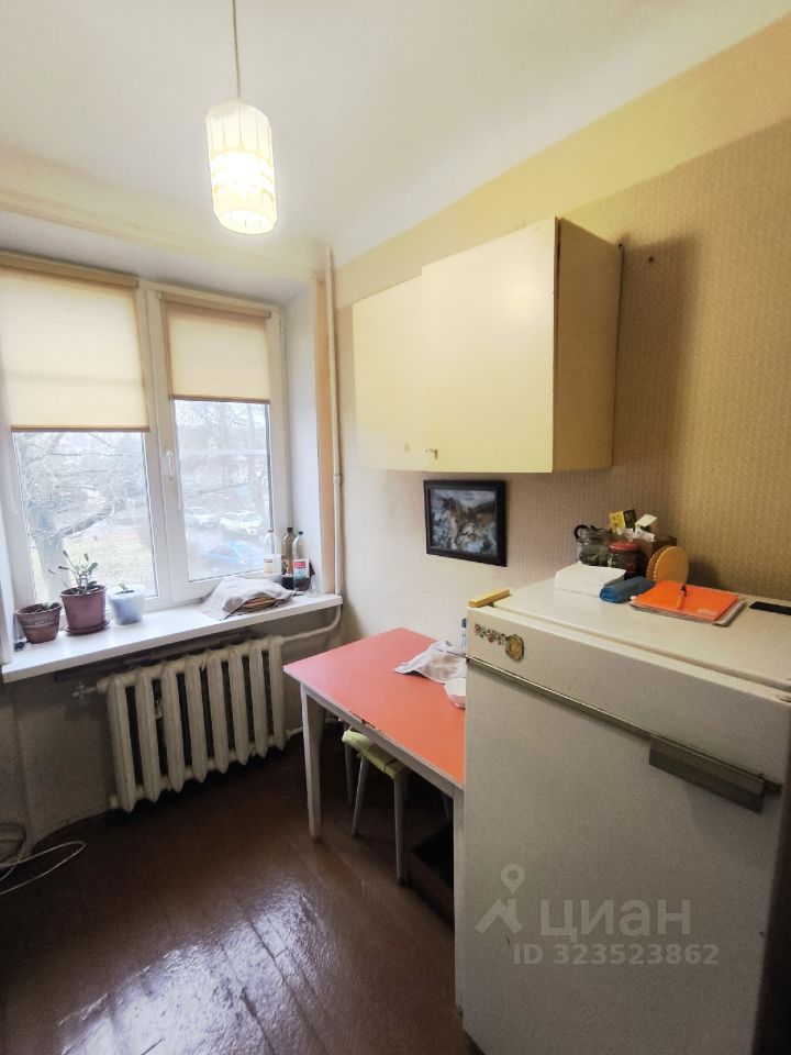 Продажа 1-комн квартиры на вторичном рынке Павлово пгт, Невская улица, 9