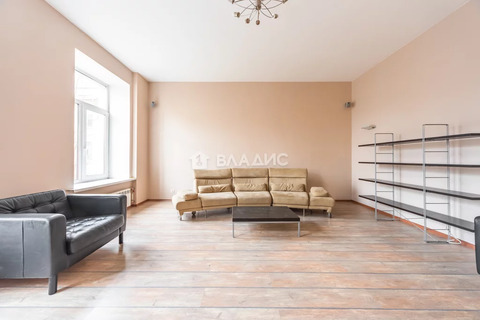 Продажа 4-комн квартиры на вторичном рынке ул. Стахановцев,  д. 13