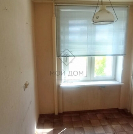 Продажа 1-комн квартиры на вторичном рынке Есенинский б-р,  д. 3