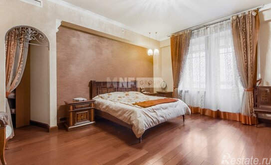 Продажа 4-комн квартиры на вторичном рынке Неопалимовский 1-й пер,  д. 8