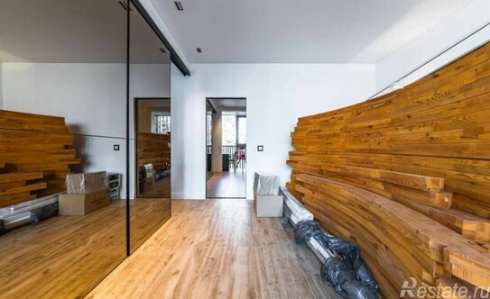 Продажа 2-комн квартиры на вторичном рынке Петергофское ш,  д. 45