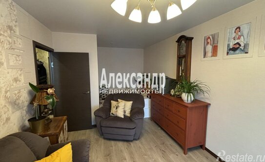 Продажа 1-комн квартиры на вторичном рынке Мурино, ул Новая,  д. 7,  к. 3