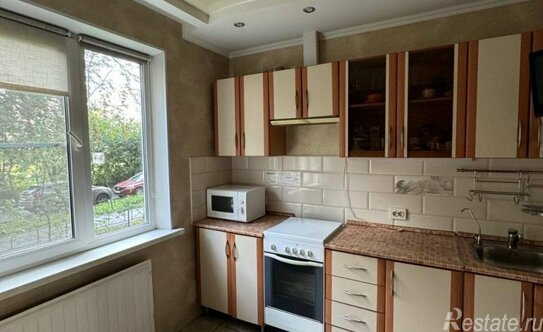 Продажа 2-комн квартиры на вторичном рынке Бухарестская ул,  д. 152 к2