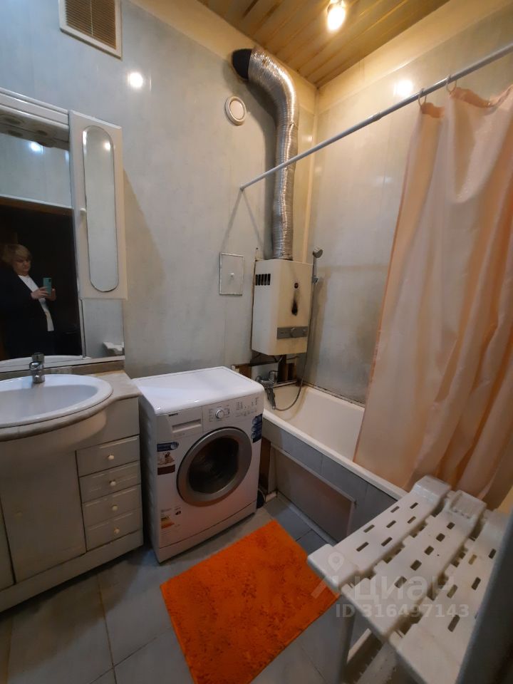 Продажа 3-комн квартиры на вторичном рынке Лечебная улица, 19