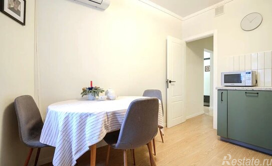 Продажа 2-комн квартиры на вторичном рынке Болотниковская улица,  д. 36 к2