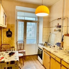 Продажа 3-комн квартиры на вторичном рынке Королев г, Циолковского ул,  д. 16/23