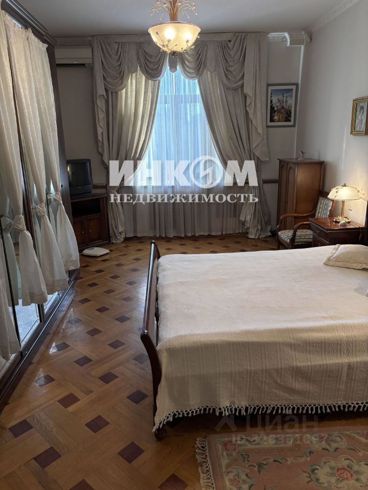 Продажа 3-комн квартиры на вторичном рынке Барклая улица, 17