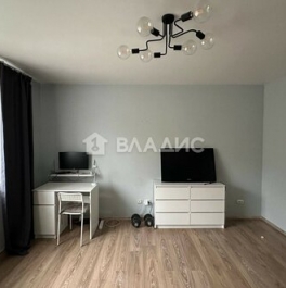 Продажа 2-комн квартиры на вторичном рынке улица Адмирала Лазарева,  д. 38