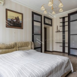 Продажа 4-комн квартиры на вторичном рынке ул Земляной Вал,  д. 25