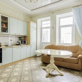 Продажа 3-комн квартиры на вторичном рынке улица Правды