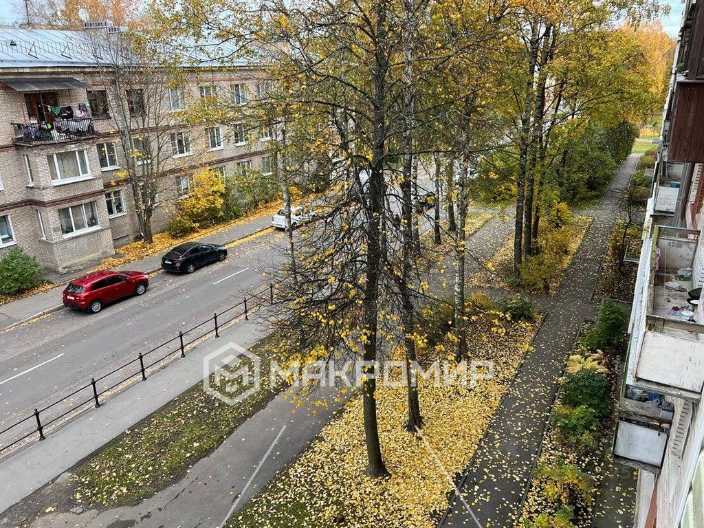 Продажа 3-комн квартиры на вторичном рынке Пушкин, Артиллерийская улица, 4