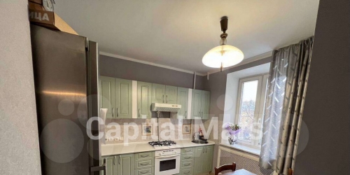 4-комн квартира улица Красина,  д. 24-28