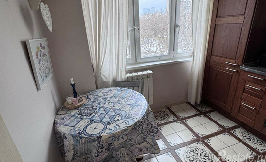 Продажа 2-комн квартиры на вторичном рынке ул Нежинская,  д. 19,  к. 1