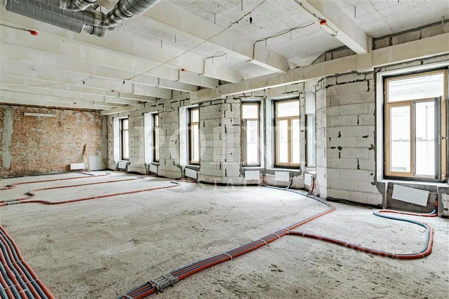Продажа 4-комн квартиры на вторичном рынке улица Большая Полянка, 44