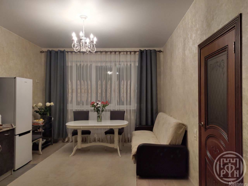 Продажа 2-комн квартиры на вторичном рынке Петергоф г., Аврова ул. ,  д. 41