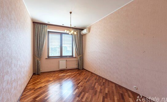 Продажа 4-комн квартиры на вторичном рынке ул Соколово-Мещерская,  д. 31