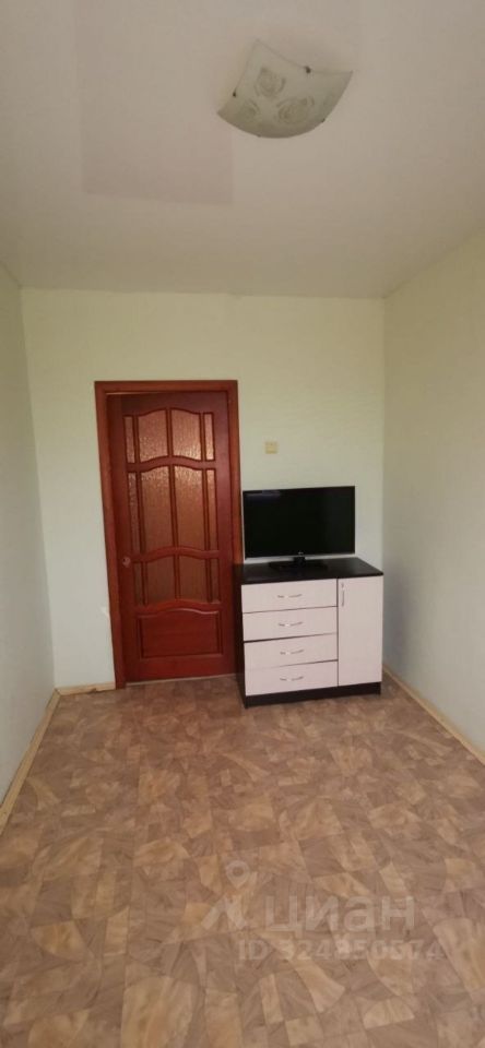 Продажа 3-комн квартиры на вторичном рынке пос. Мостовик, улица Лесная, 19