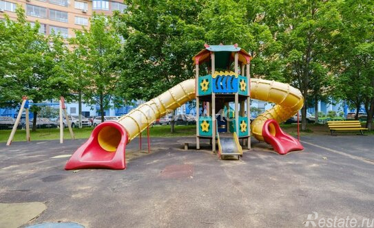 Продажа 3-комн квартиры на вторичном рынке Химки г, Лавочкина ул,  д. 13 к2