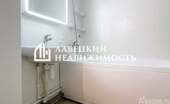 Продажа 2-комн квартиры на вторичном рынке Чарушинская улица,  д. 26 к1